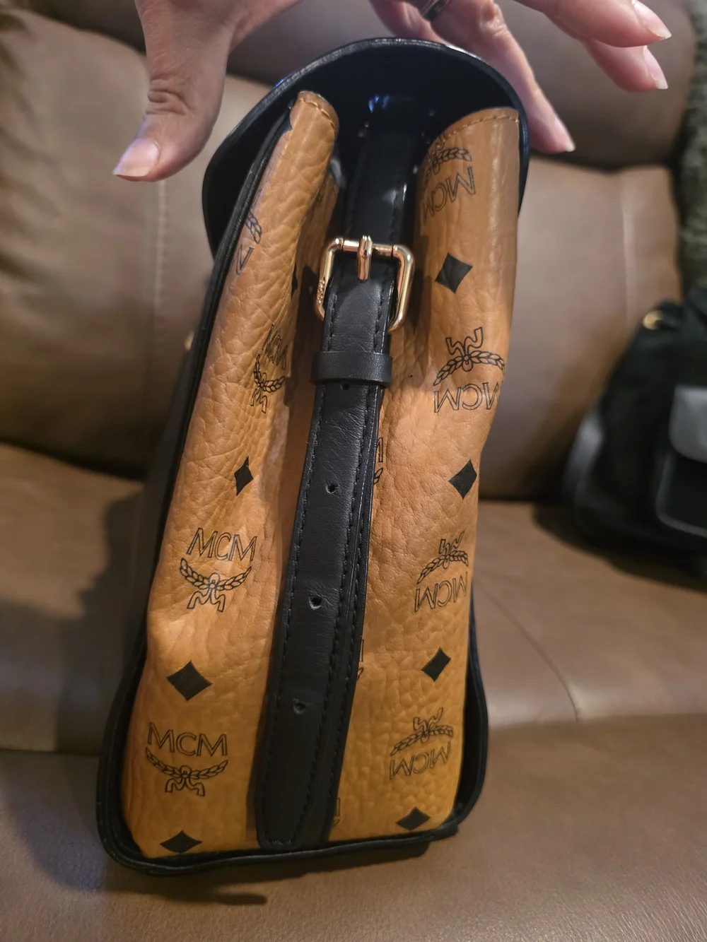 MCM elegant black